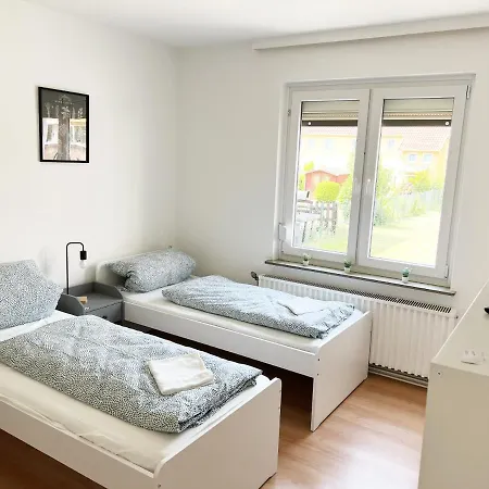 3 Flat With Terrace And Garden סלה